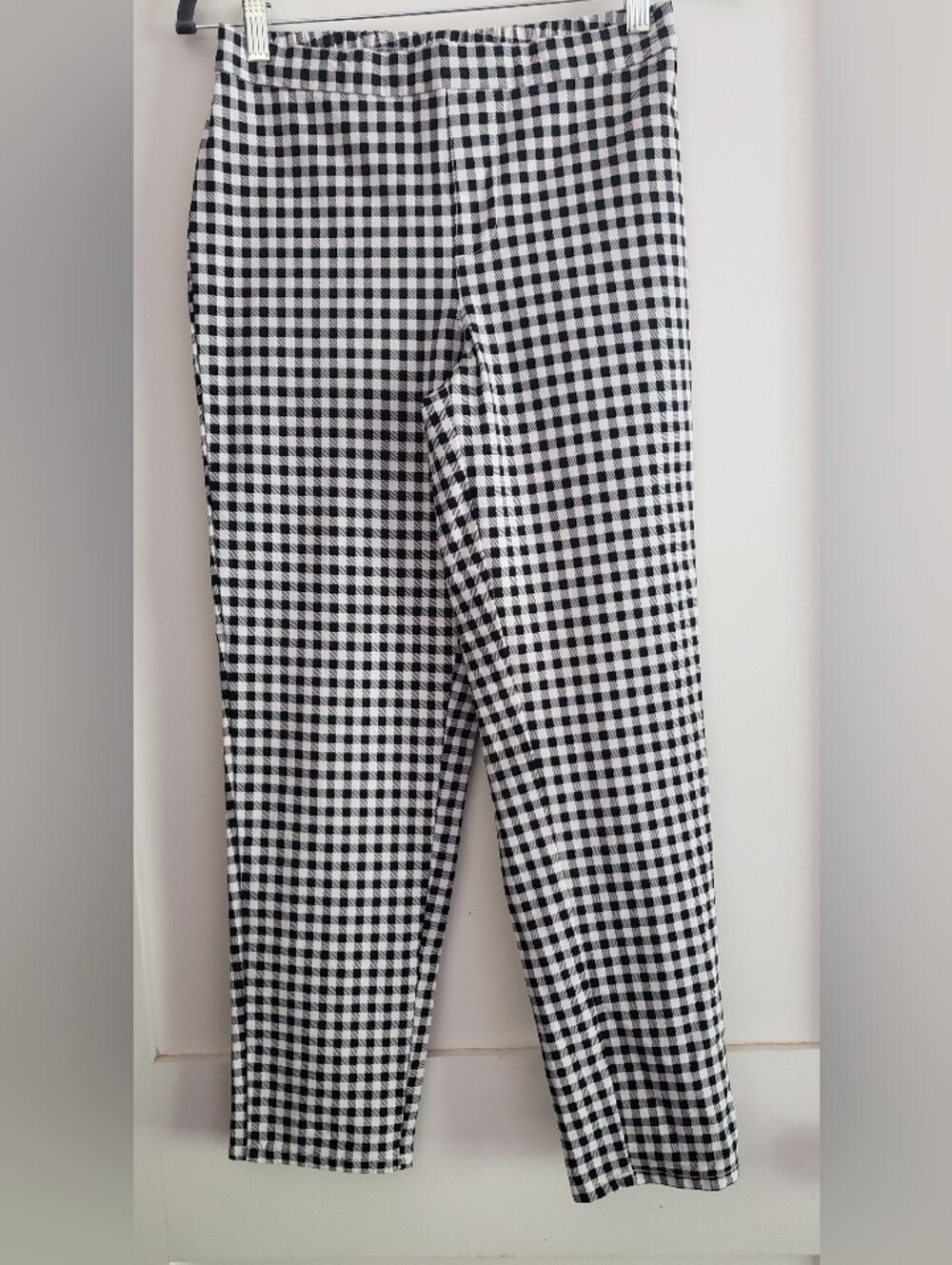Isaac Mizrahi Stretch Pants, Size 6, Not Used, Bl & W